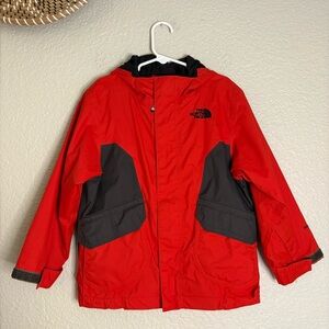 The North Face Boys Red Ski Jacket Hyvent Outer Layer Waterproof